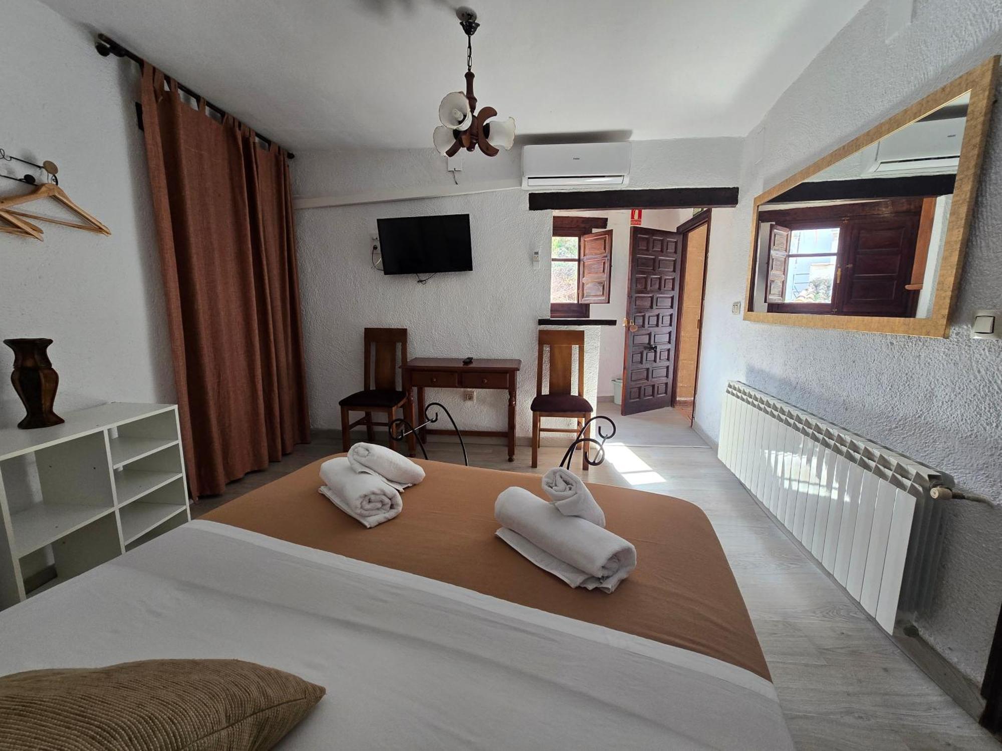 La Cueva De Juan Pedro Apartment Cazorla Room photo